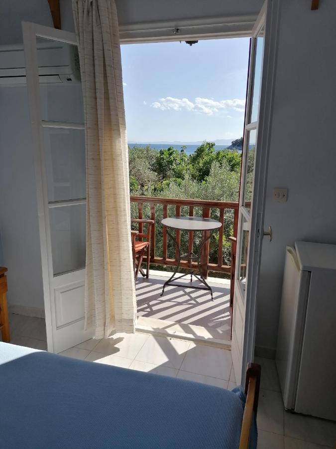 Limnonari Beach Rooms Скопелос Екстер'єр фото